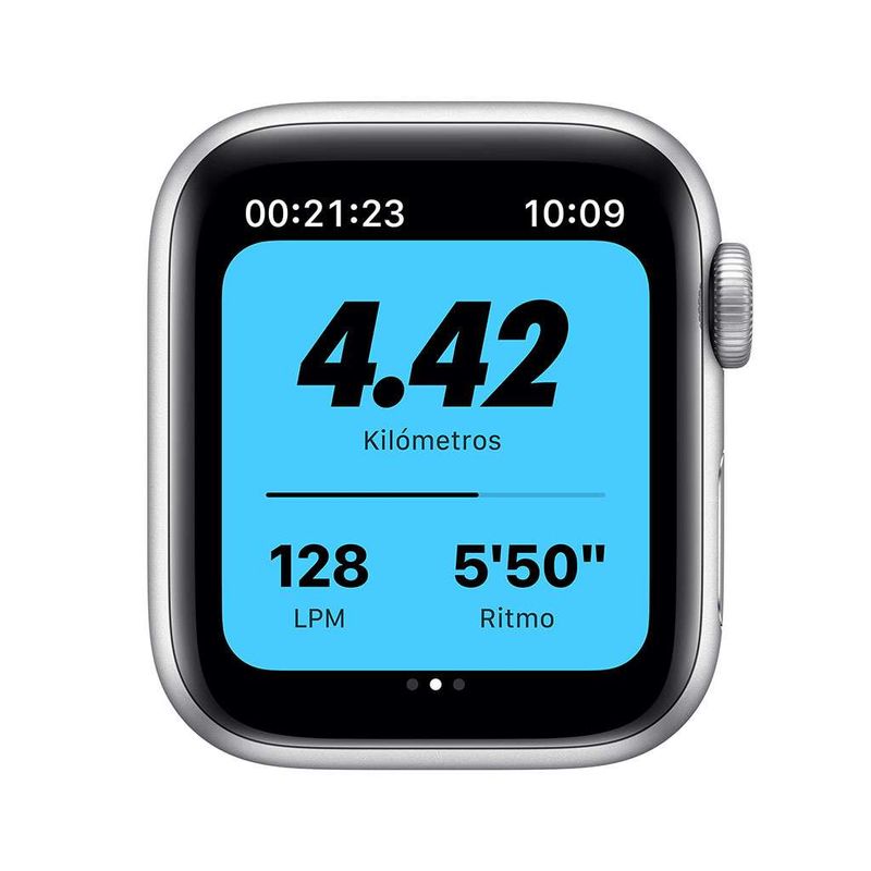 Silver nike best sale apple watch