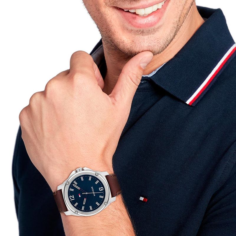 Reloj Tommy Hilfiger para hombre de cuero 1710484 Style Store