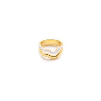 Anillo Carmín Doble Onda de Plata 925 con Baño Dorado combinado con Esmaltado Blanco